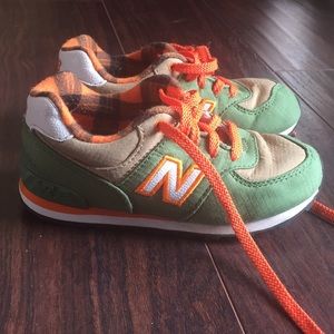 New Balance Tennis Shoee